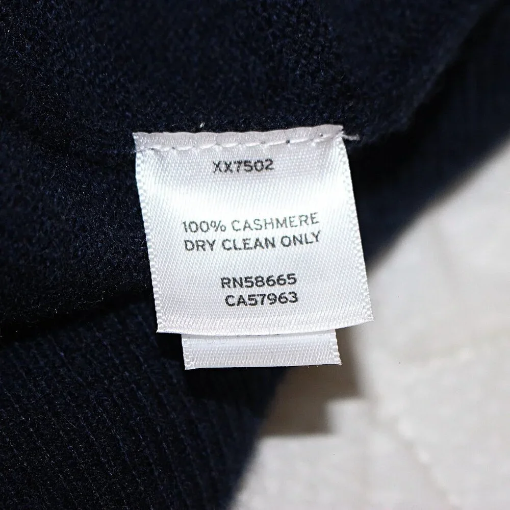 Nordstrom Men’s Shop Cashmere V-Neck Pullover in Navy, size Large, Oversize